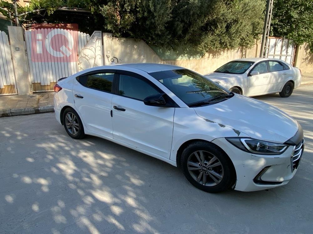 هيونداي النترا